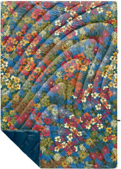 Rumpl Original Puffy Blanket - Printed 1-Person 31 Rumpl Original Puffy Blanket - Printed 1-Person -Outdoor Camping Store TPPB FC1 1 FLOWER CROWN OGPUFFY 1P FLATLAY bc58675e 2654 496c b97f 682028cc8cb8
