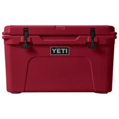 Yeti Tundra 45 Cooler 20 Yeti Tundra 45 Cooler -Outdoor Camping Store Tundra 45 Harvest Red front 3352 Layers F2